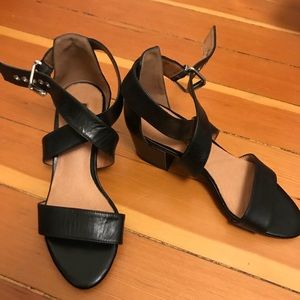Halogen black sandals size 5